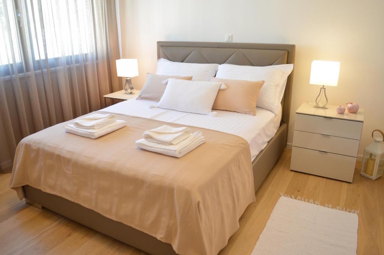 Rova Apartment Malinska Buitenkant foto