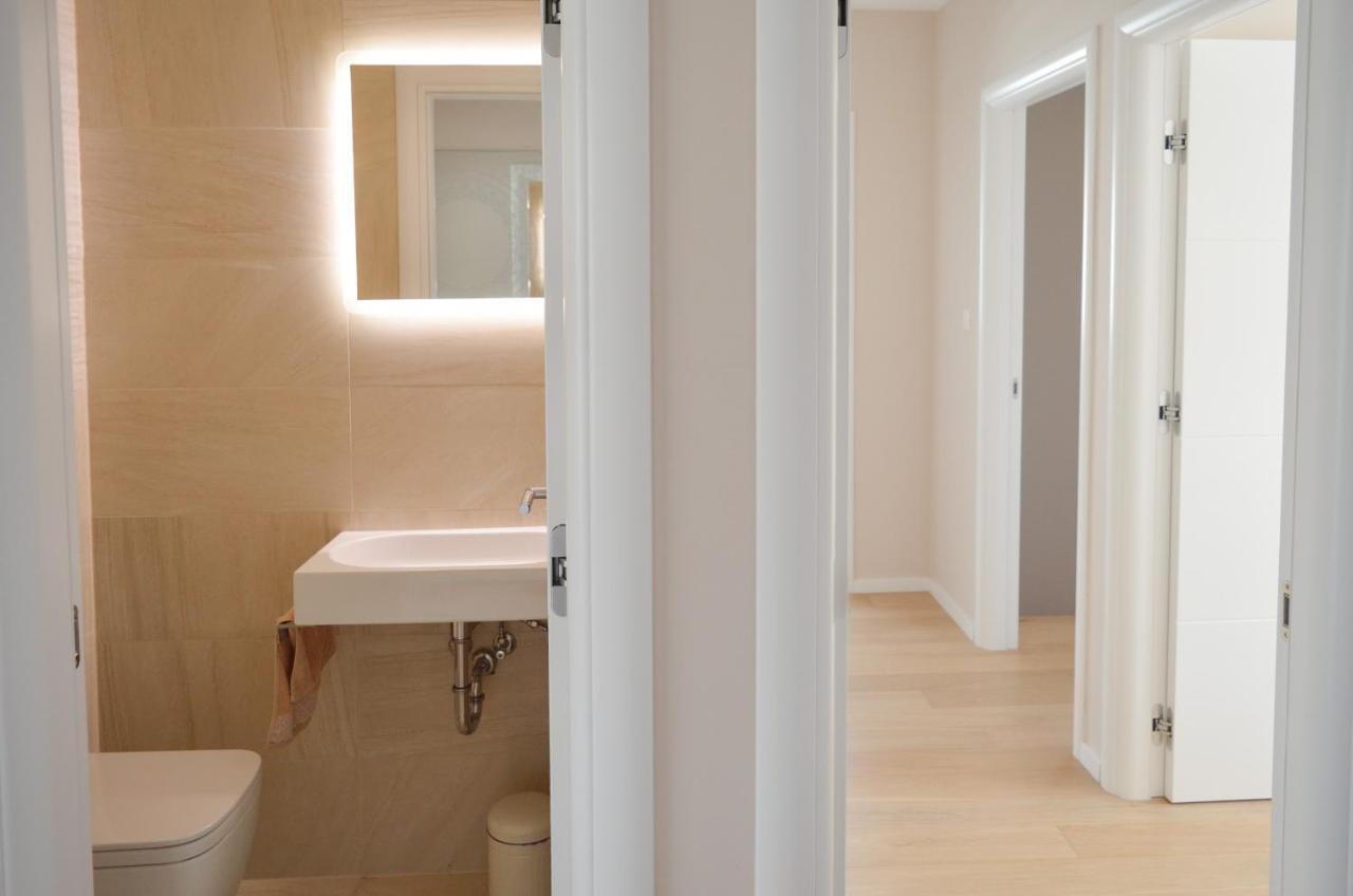 Rova Apartment Malinska Buitenkant foto